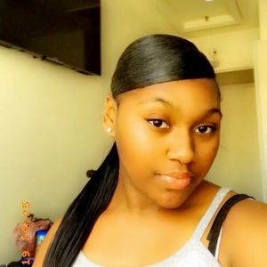 Meet your Posher, Kyra